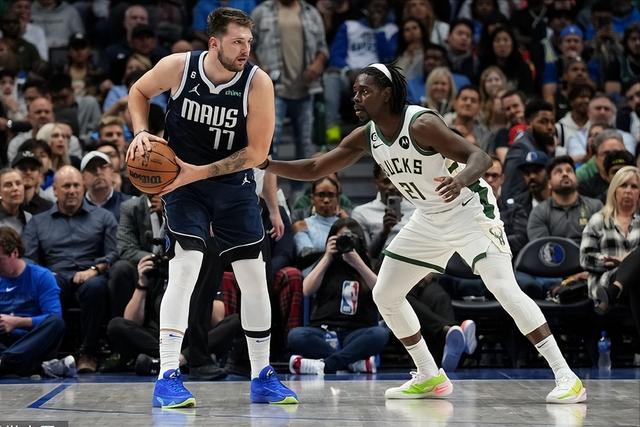 利拉德41分雄鹿逆转胜快船 森林里险胜开拓者